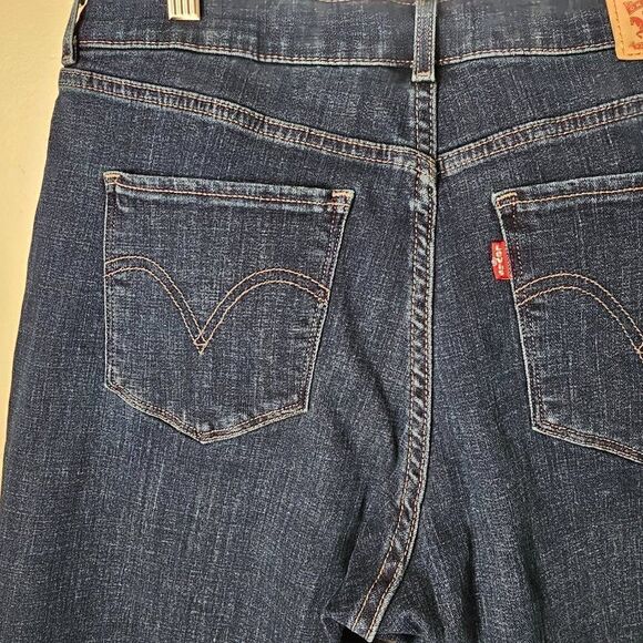 EUC LEVI'S CLASSIC STRAIGHT DARK WASH JEANS SIZE 12 S W 31 L 28 - Picture 6 of 15